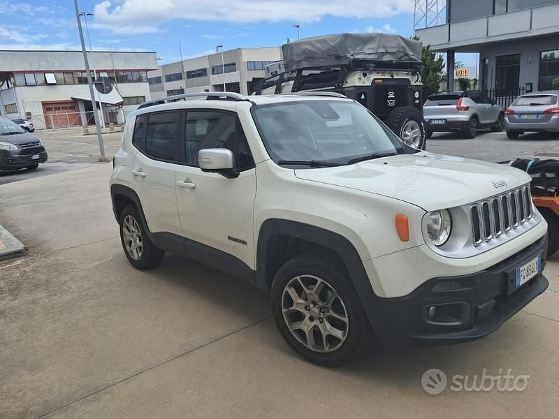 Usata Jeep Renegade Limited 140 CV (102 kW) 2016 Bianco SUV