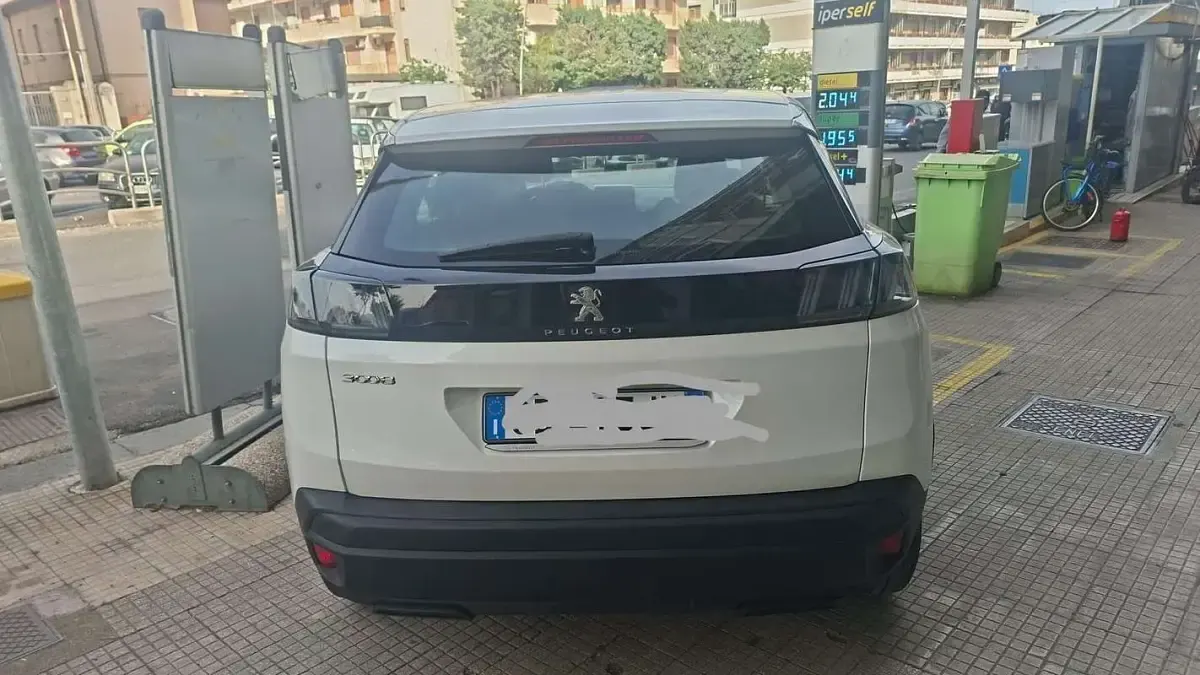 Usata Peugeot 3008 Allure 131 CV (96 kW) 2017 SUV