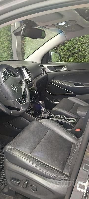Usata Hyundai Tucson Edition 116 CV (85 kW) 2018 Grigio SUV