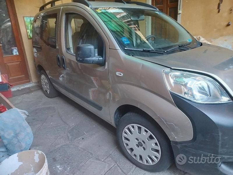 Usata 2010 Citroën Nemo Monovolume | 5000 € (Buon prezzo) - Immagine 1/4