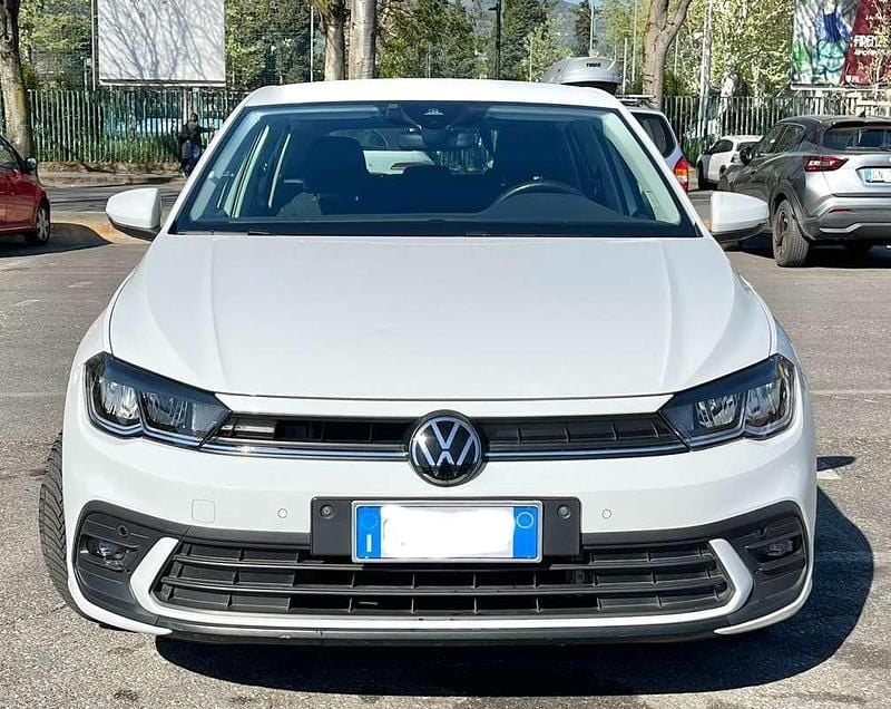 Usata VW Polo Life 95 CV (69 kW) 2023 Bianco Utilitaria