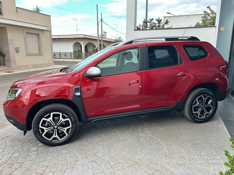 Usata Dacia Duster Prestige 101 CV (74 kW) 2021 Rosso SUV