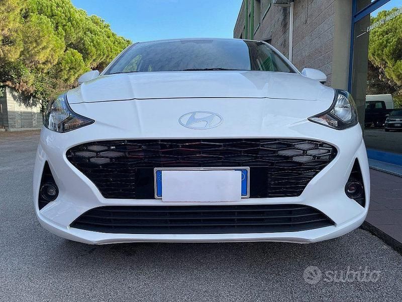 Usata Hyundai i10 Prime 67 CV (49 kW) 2024 Bianco Utilitaria