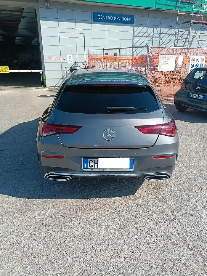 Usata Mercedes CLA200 AMG line 170 CV (125 kW) 2021 Grigio Coupé