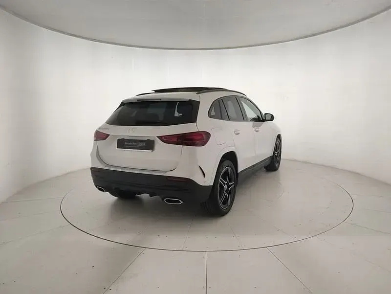 Usado Mercedes GLA250 Advanced Plus 218 CV (160 kW) 2023 Blanco SUV