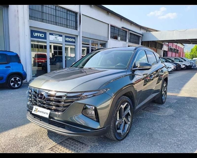 Grigio Usata 2021 Hyundai Tucson SUV | 24.900 € (Buon prezzo) - Immagine 1/4