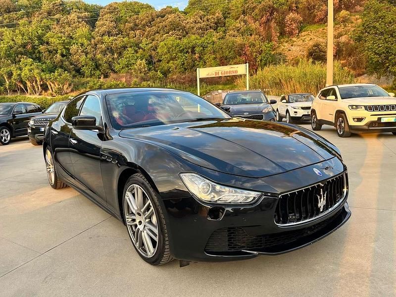 Usata Maserati Ghibli 250 CV (183 kW) 2013 Nero Berlina