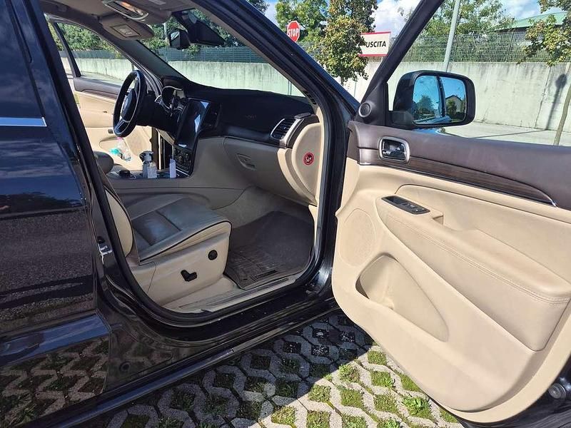 Usata Jeep Grand Cherokee Overland 250 CV (183 kW) 2014 Nero SUV