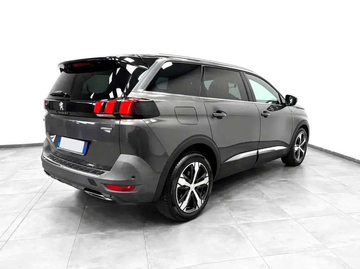 Usata Peugeot 5008 GT-line 120 CV (88 kW) 2017 Other SUV