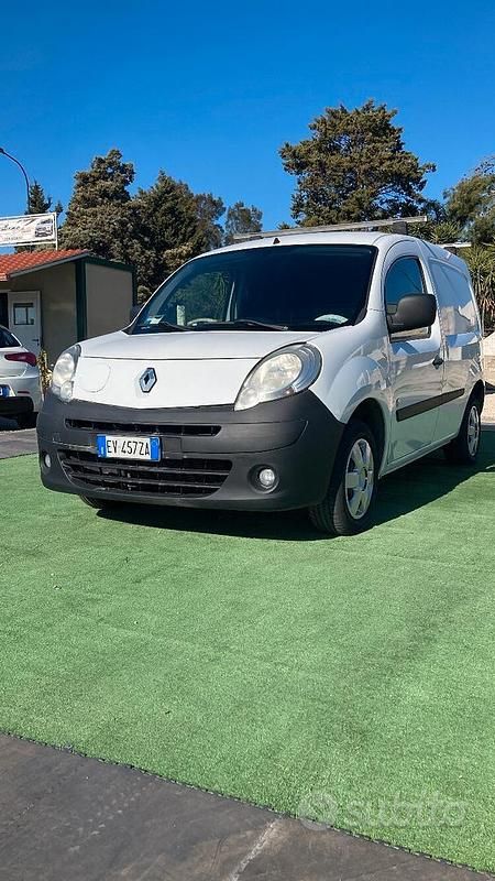 Bianco Usata 2014 Renault Kangoo Monovolume | 5500 € (Ottimo prezzo) - Immagine 1/4