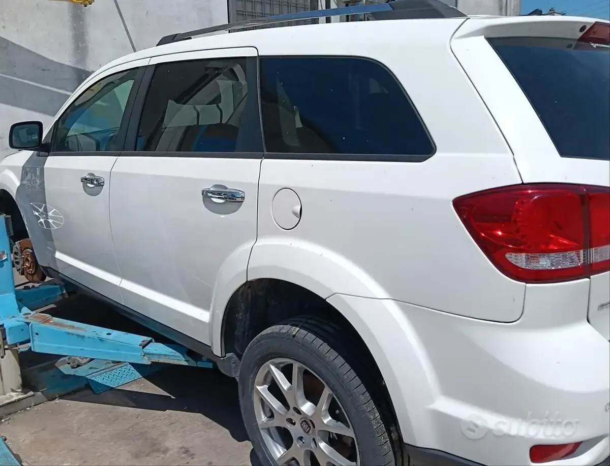 Usata Fiat Freemont Urban 170 CV (125 kW) 2014 Bianco SUV