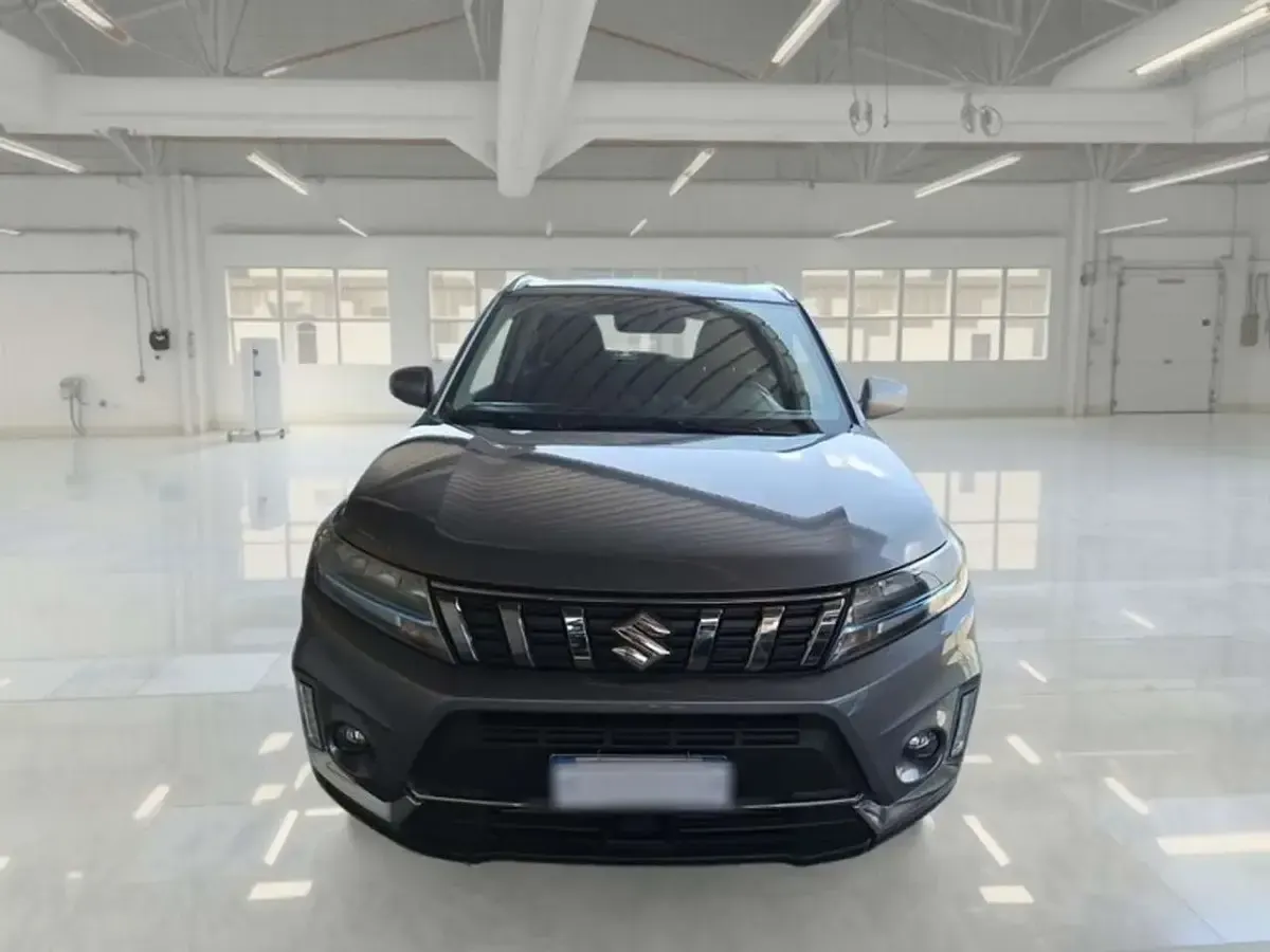 Usata Suzuki Vitara Cool 129 CV (94 kW) 2023 Grigio SUV