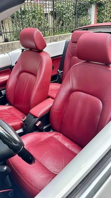 Usata VW New Beetle Cabriolet Edition 105 CV (77 kW) 2010 Bianco Cabrio