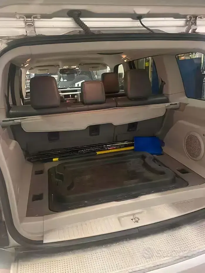 Usata Jeep Cherokee 177 CV (130 kW) 2008 Grigio SUV