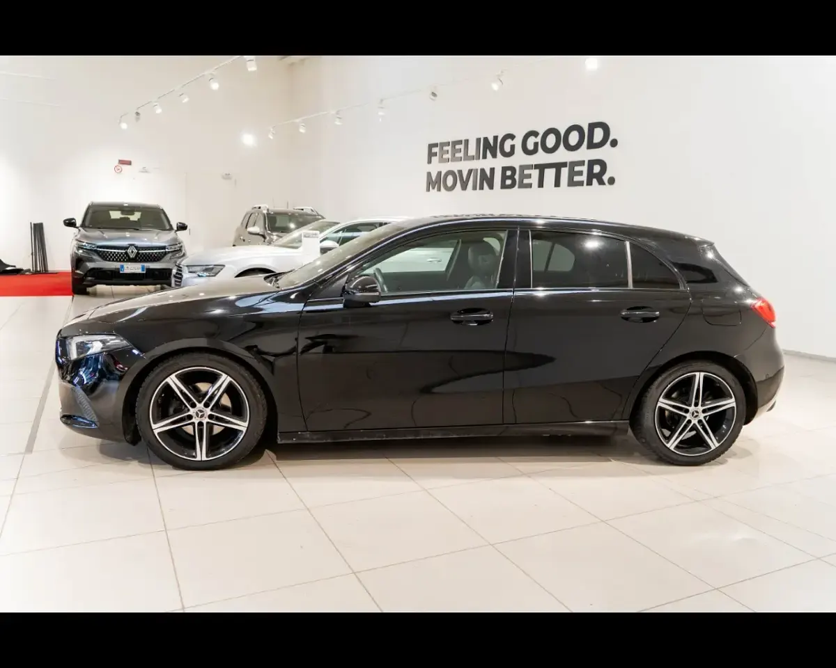 Begagnad Mercedes A180 Premium 116 HK (85 kW) 2019 Svart Sedan