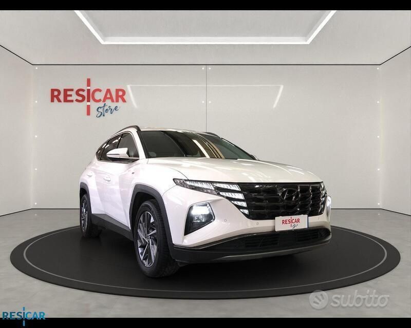 Bianco Usata 2022 Hyundai Tucson SUV | 23.500 € (Buon prezzo) - Immagine 1/4