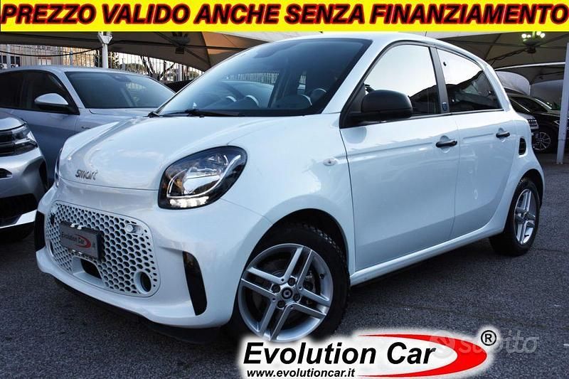 Usata Smart ForFour Electric Drive Pure 41 kW (56 CV) 2021 Bianco metallizzato Berlina