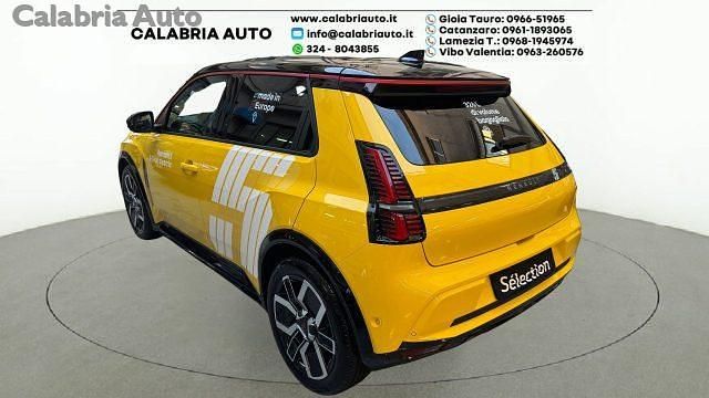 Usata Renault 5 E-Tech Komfort 110 kW (150 CV) 2024 Giallo Berlina
