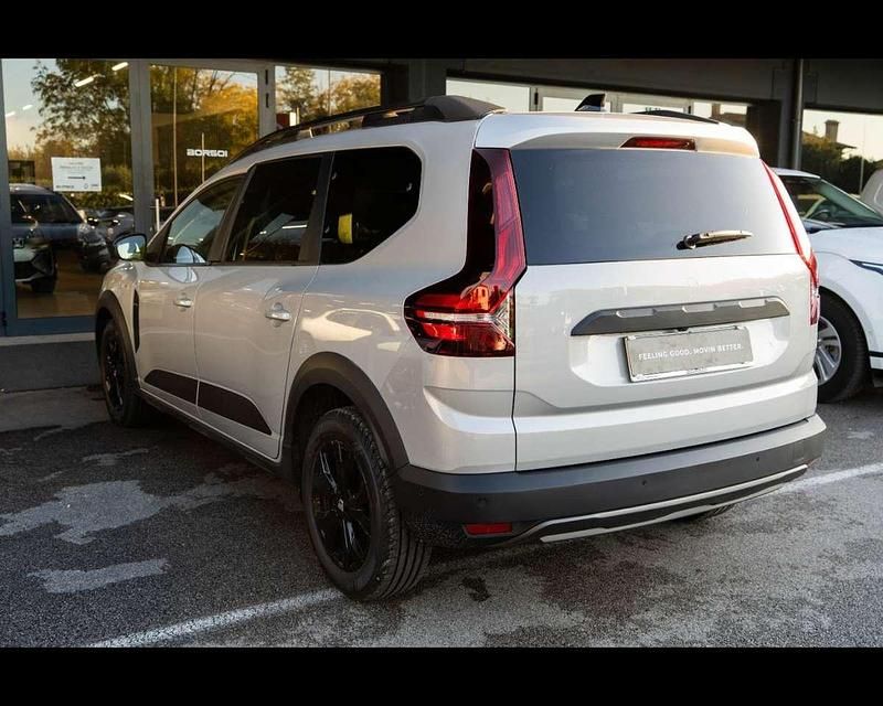 Usata Dacia Jogger Extreme 101 CV (74 kW) 2022 Argento Monovolume