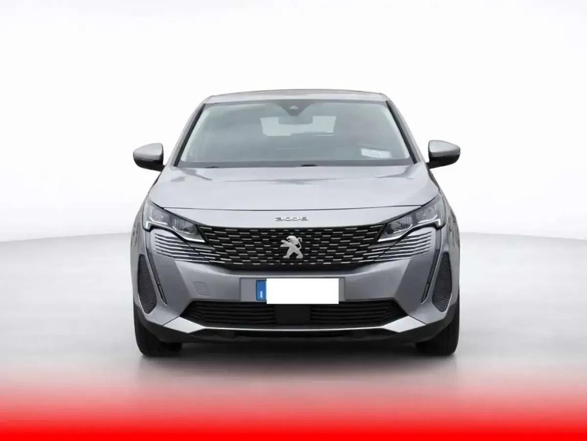 Usata Peugeot 3008 Business-Line 131 CV (96 kW) 2021 Argento SUV