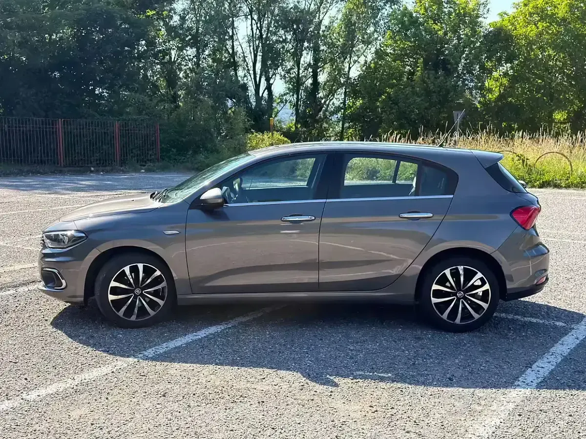 Usata Fiat Tipo Lounge 95 CV (69 kW) 2018 Grigio Berlina