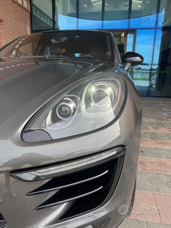Usata Porsche Macan 250 CV (183 kW) 2014 Grigio SUV