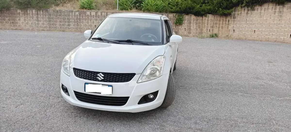 Usata Suzuki Swift GL 75 CV (55 kW) 2011 Bianco Utilitaria
