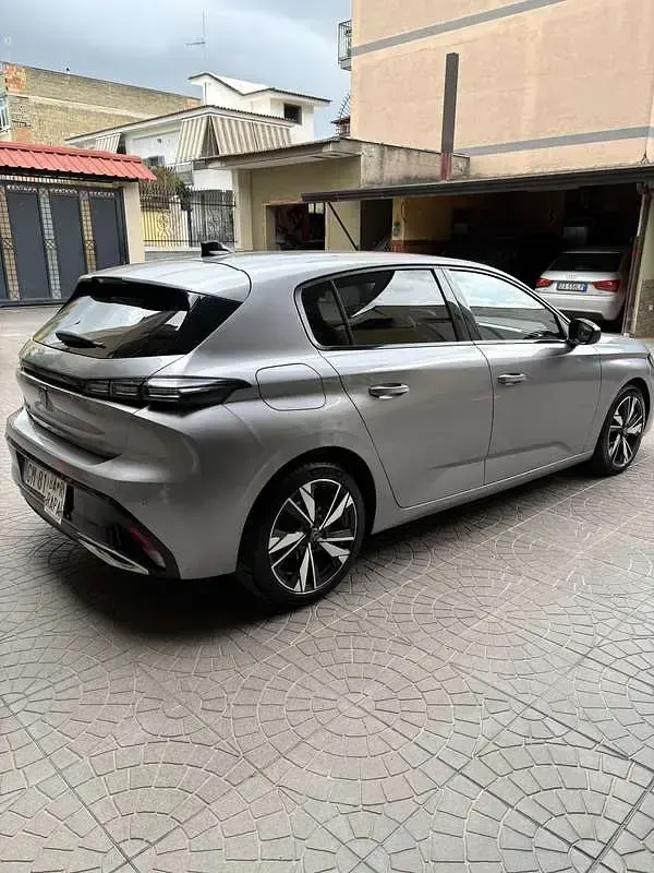 Usata Peugeot 308 Allure 131 CV (96 kW) 2022 Grigio Berlina