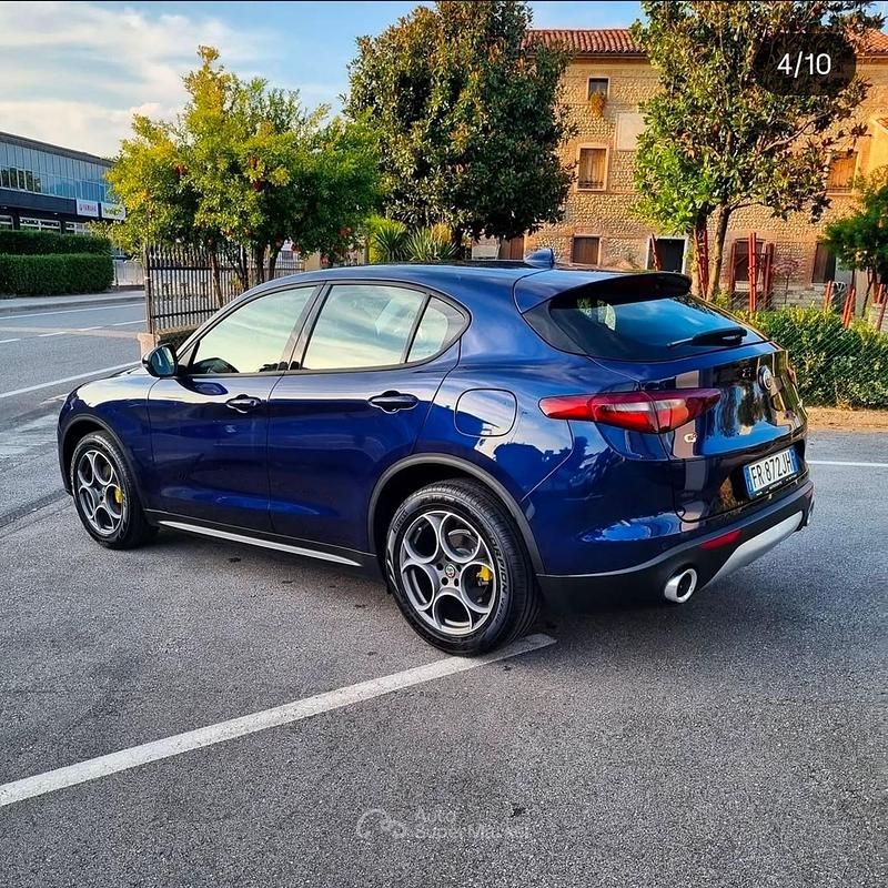 Usata Alfa Romeo Stelvio 179 CV (131 kW) 2018 Blu SUV