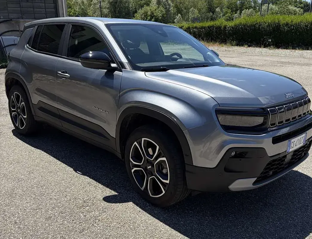 Usata Jeep Avenger Summit 101 CV (74 kW) 2024 SUV