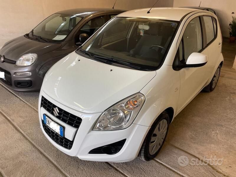 Bianco Usata 2012 Suzuki Splash GL Due volumi | 4990 € (Buon prezzo) - Immagine 1/4