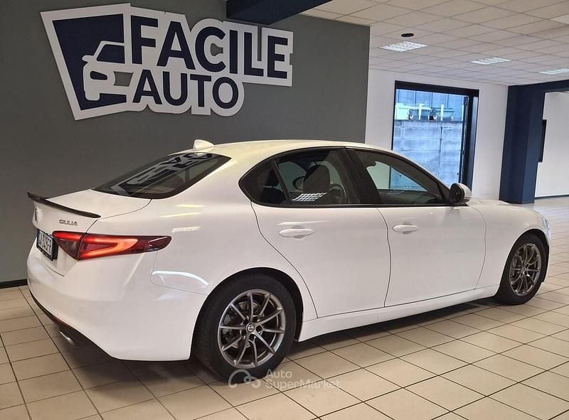 Usata Alfa Romeo Giulia Executive 190 CV (139 kW) 2020 Bianco Berlina