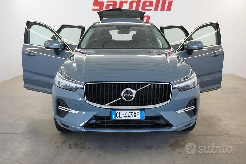 Usata Volvo XC60 Momentum 197 CV (144 kW) 2022 Grigio SUV