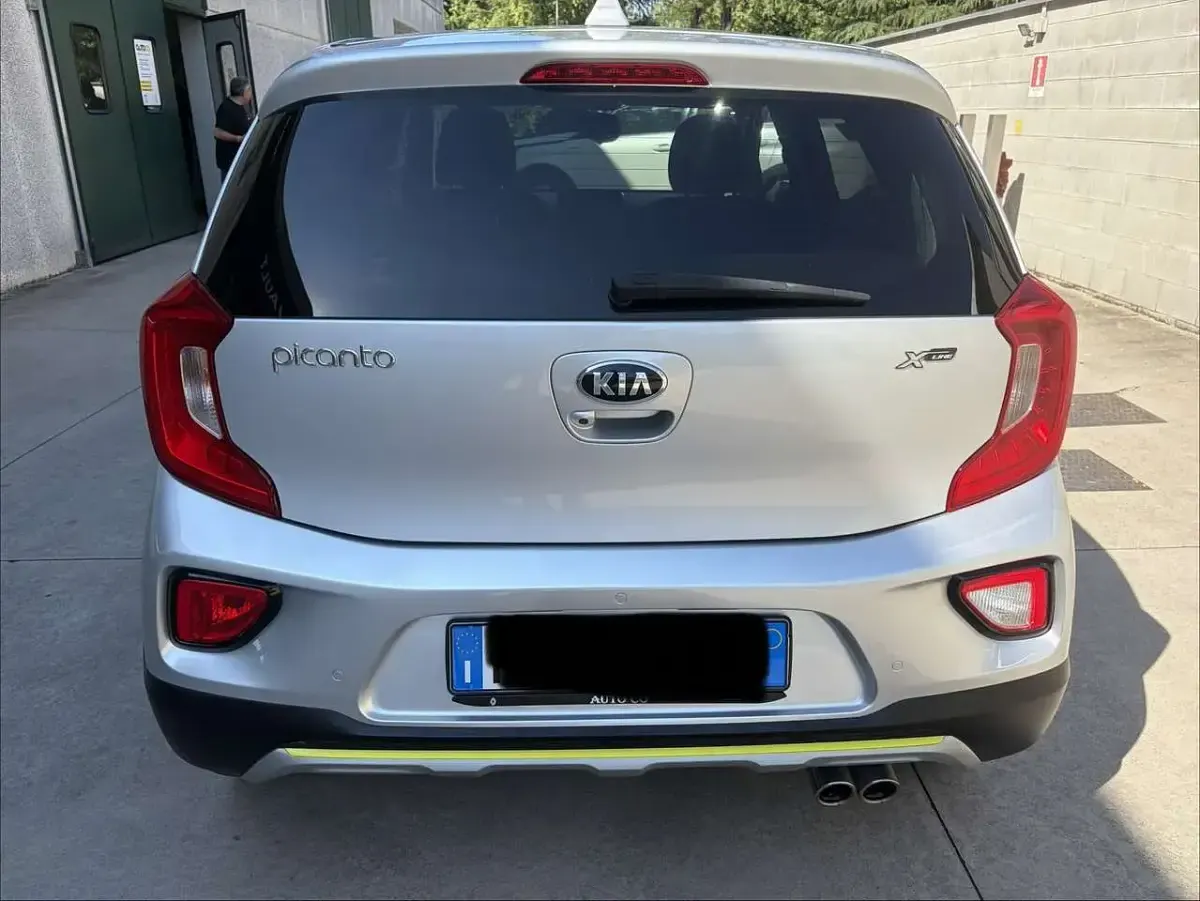 Usata Kia Picanto GT-Line 67 CV (49 kW) 2019 Argento metallizzato Utilitaria