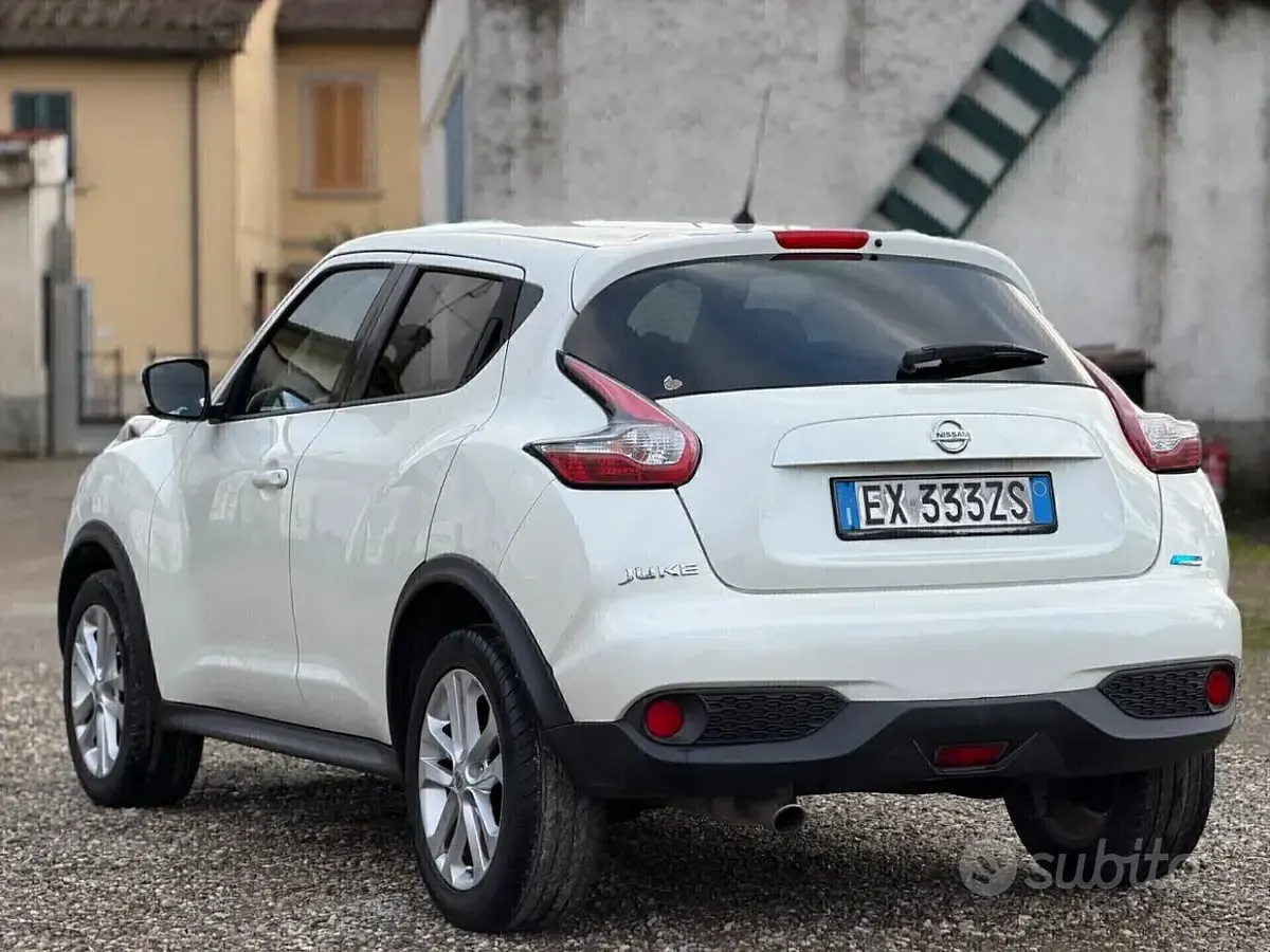 Usata Nissan Juke Tekna 110 CV (80 kW) 2015 Bianco SUV