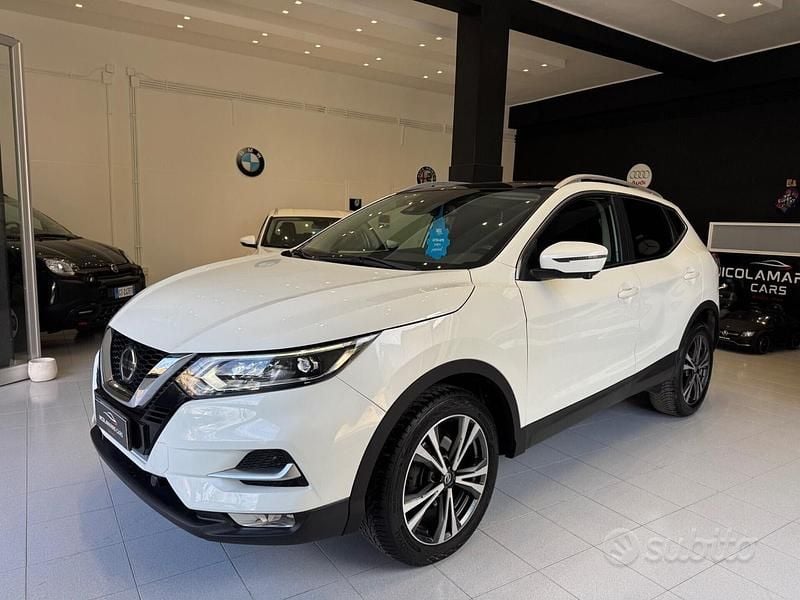 Usado Nissan Qashqai 360º 116 HP (85 kW) 2018 Branco SUV