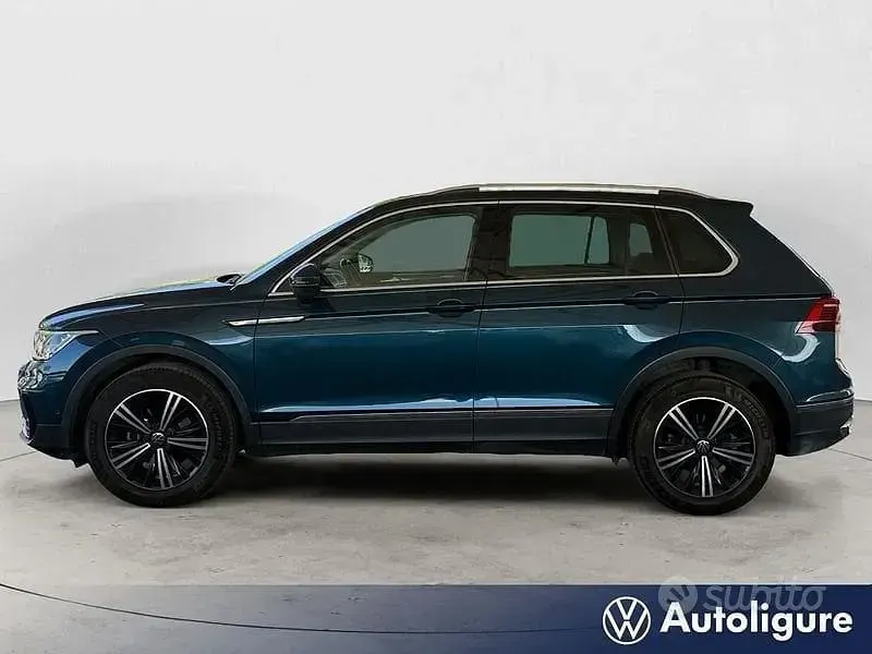 Usata VW Tiguan Elegance 150 CV (110 kW) 2021 Blu/azzurro SUV