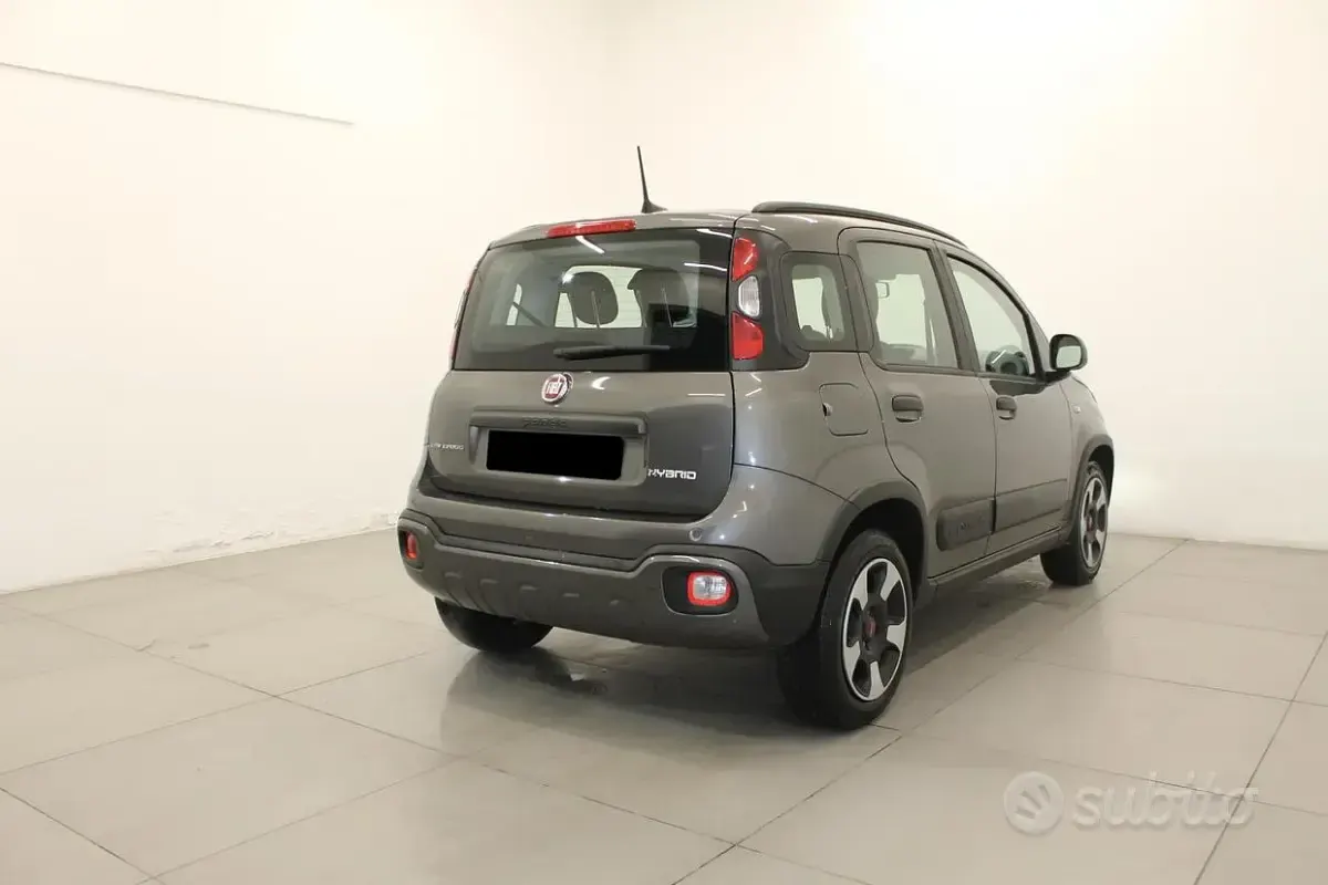 Usata Fiat Panda Cross Cross 70 CV (51 kW) 2021 Grigio Utilitaria