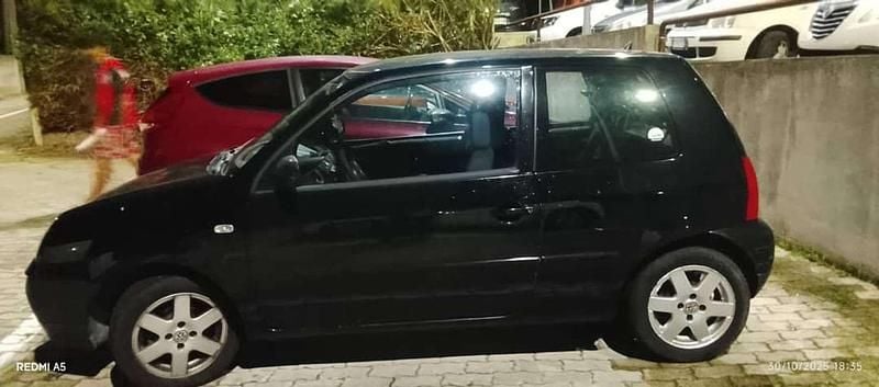 Usata VW Lupo Highline 72 CV (52 kW) 2001 Nero Utilitaria