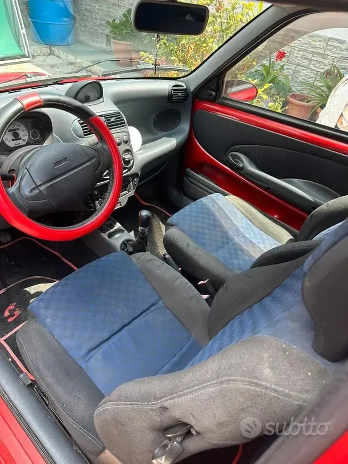 Usata Fiat 600 54 CV (39 kW) 1999 Rosso
