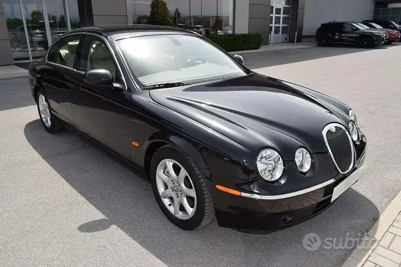 Usata Jaguar S-Type Executive 207 CV (152 kW) 2005 Nero Berlina