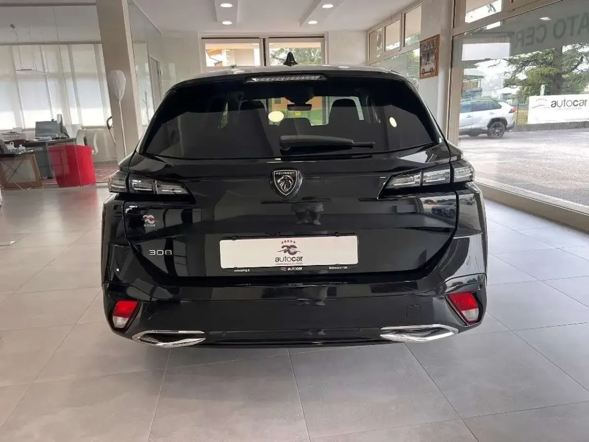 Usata Peugeot 308 Allure 131 CV (96 kW) 2022 Nero Station wagon