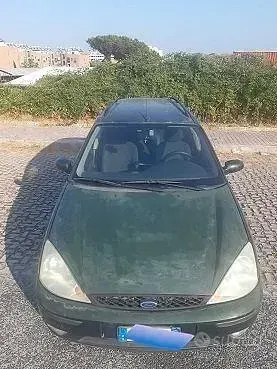 Usata Ford Focus 100 CV (73 kW) 2004 Verde Station wagon