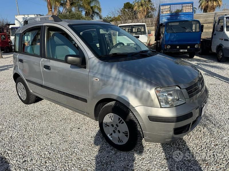 Usata Fiat Panda 70 CV (51 kW) 2005 Utilitaria