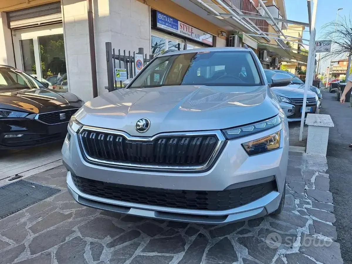 Usata Skoda Kamiq Ambition 110 CV (80 kW) 2022 Nero SUV