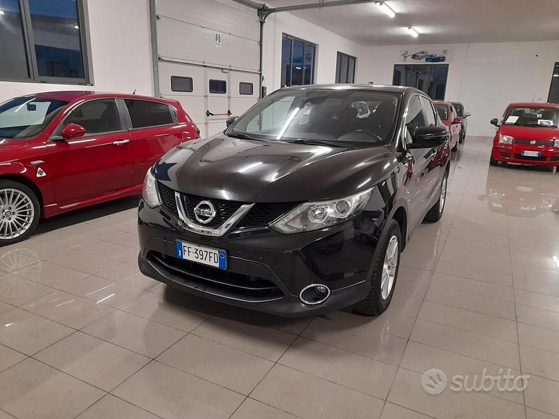 Usata Nissan Qashqai Acenta 110 CV (80 kW) 2016 Nero SUV