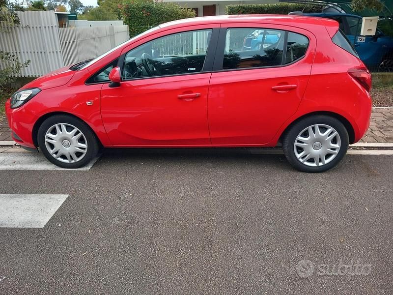 Usata Opel Corsa 90 CV (66 kW) 2018 Rosso Berlina