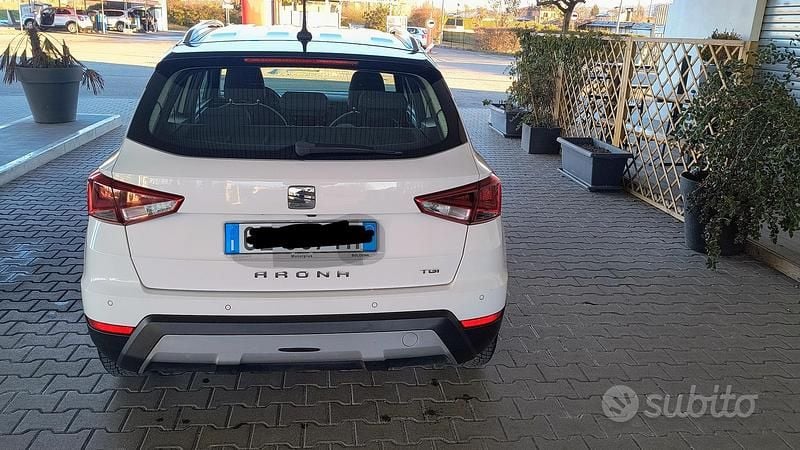 Usata Seat Arona XCELLENCE 90 CV (66 kW) 2021 Bianco SUV
