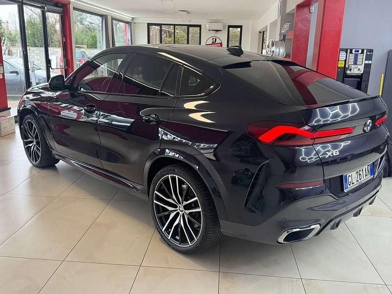 Usata BMW X6 M Sport 265 CV (194 kW) 2020 Blu/azzurro SUV