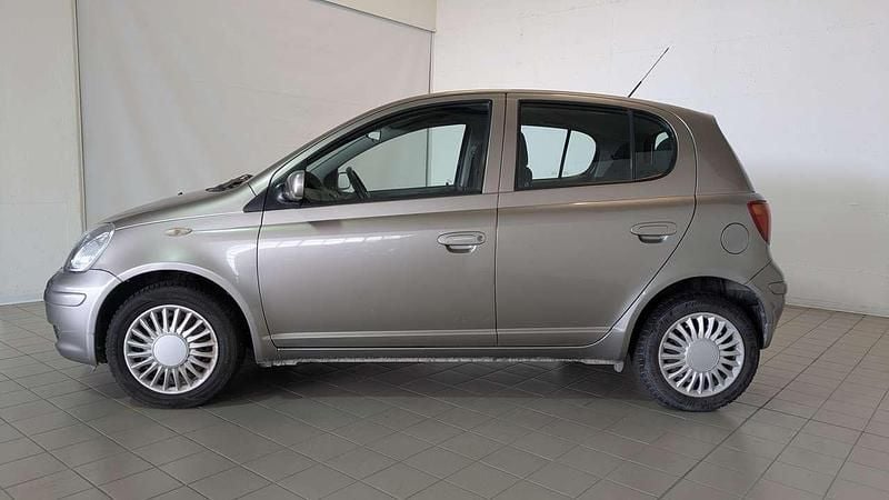 Usata Toyota Yaris 65 CV (47 kW) 2003 Other Utilitaria